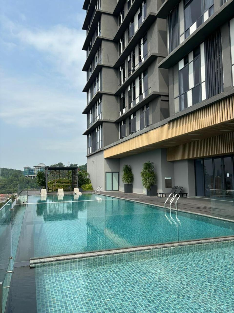 Societe By Bamboo Hospitality Aparthotel กัวลาลัมเปอร์ ภายนอก รูปภาพ